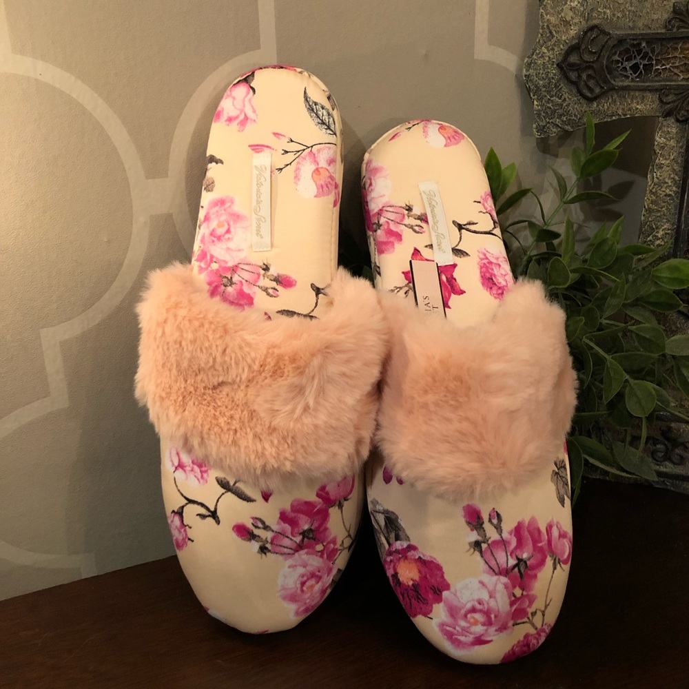 Victoria’s Secret pink Floral Slippers